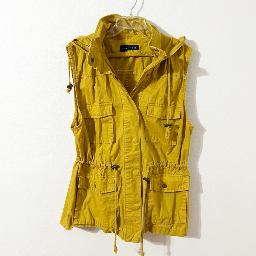Love Tree Chambray Cinched Waist Hooded W Drawstring Anorak Utility Vest 🟨 Gold